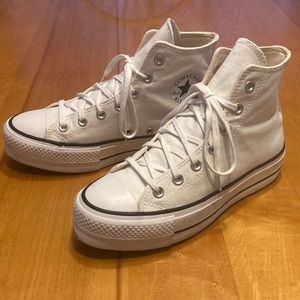 GUC Women’s platform high top Converse size 7.5